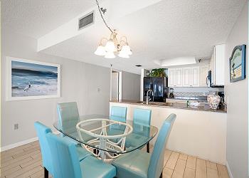 Beach Place 405 Dining Room
