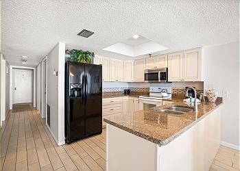 Beach Place 405 Kitchen