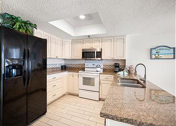 Beach Place 405 Kitchen