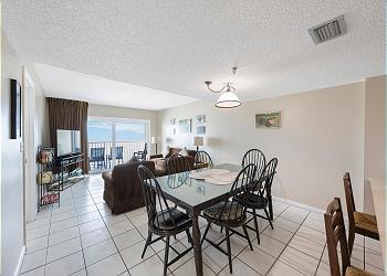 Dining Area 1-1