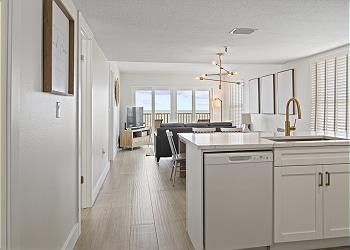 Beach Place 412 Kitchen