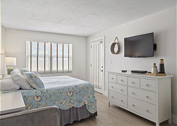 Beach Place 412 Master Bedroom