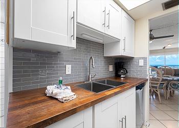 Madeira Norte 516 Kitchen