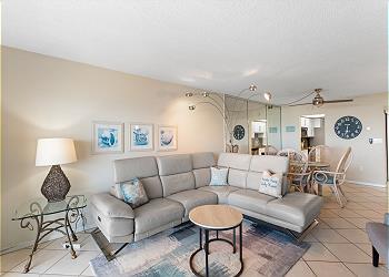 Madeira Norte 516 Living Room
