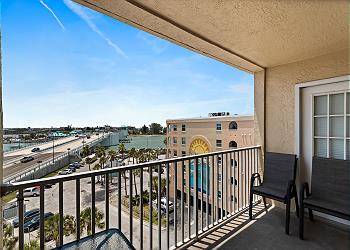 Beach Place Vacation Condos John's Pass Village Florida | Sunhost Resorts