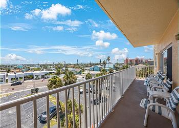 Balcony 1-3