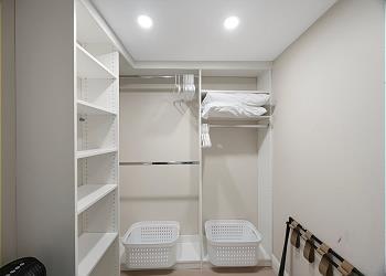 Walk In Closet