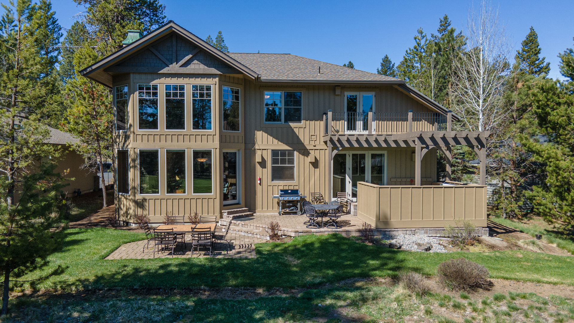 Vine Maple Lane #13-Sunriver Vacation Rentals by Sunset Lodging
