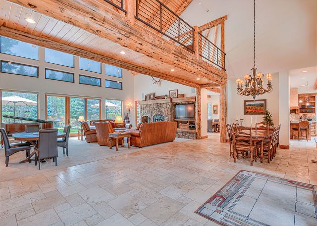 Complete view from Entryway