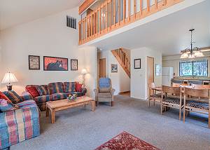 Pet-Friendly Sunriver Home Near the Village & SHARC