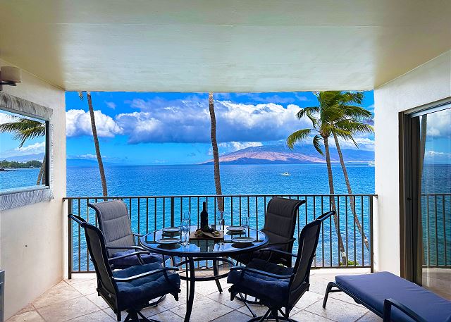 Enjoy a delicious beverage or meal while listening to the tropical birds and calm ocean waves.