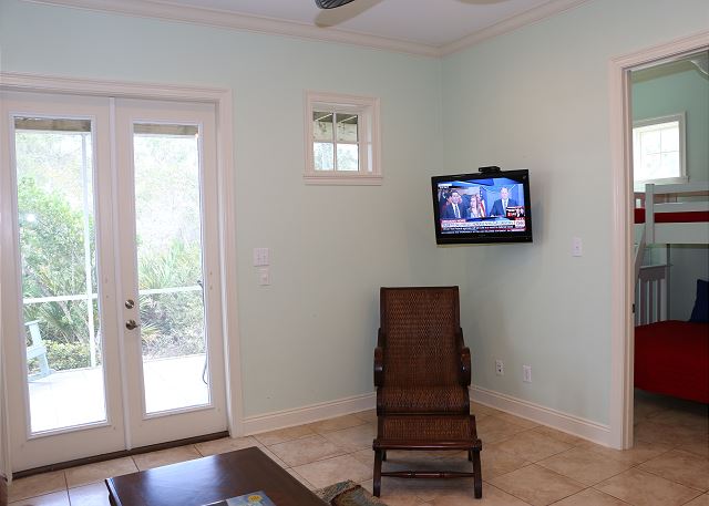 1st fl living rm big house