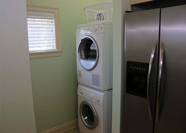 Little house washer and dryer