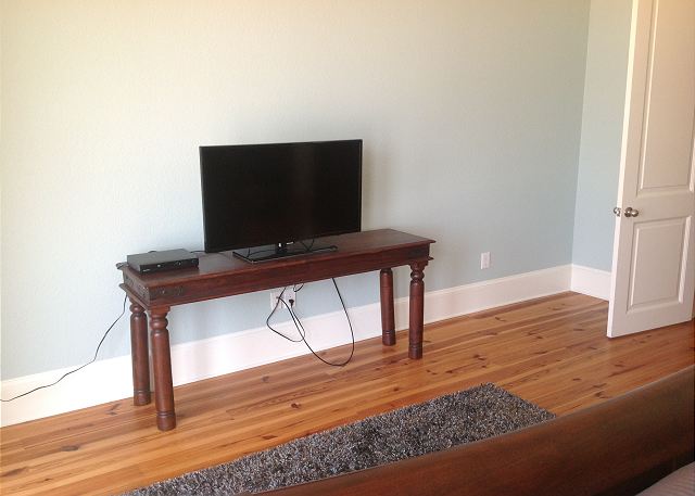 tv in master bedroom
