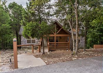 Peaceful Path Cabin / 115914