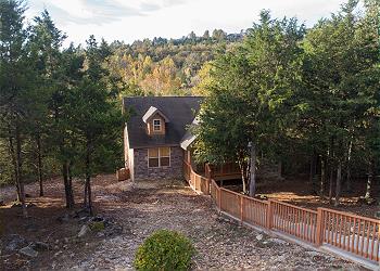 Lazy Pines Lodge / 71051