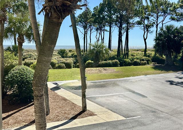 Barefoot Bungalow! Ocean View Couple’s Retreat