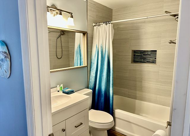 Crashin' Waves-Oceanview w/Bikes, Chairs& King Bed