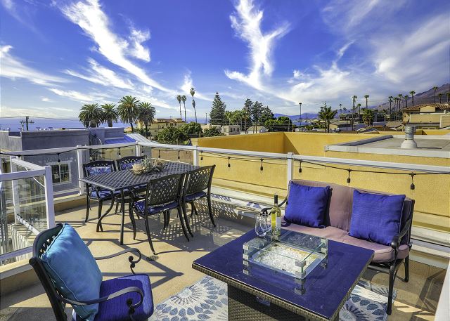 Welcome to Pacific Sunset on San Luis Ave in Pismo Beach. Unobstructed 360 views from rooftop of beach, downtown and mountains.