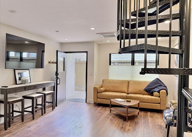 San Antonia #153 - Avila Ahhh!