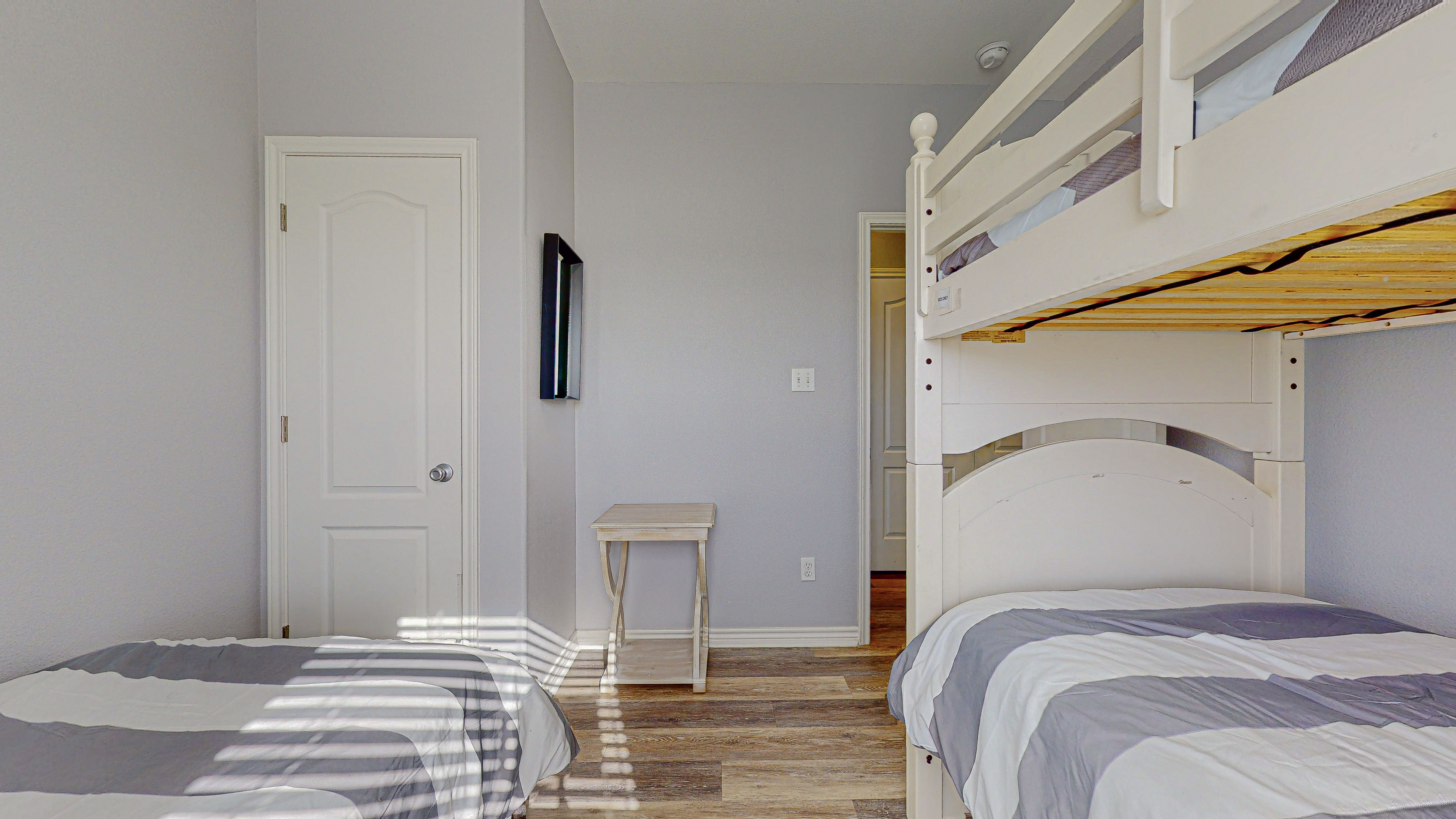 Beacon on the Beach | Photo 9