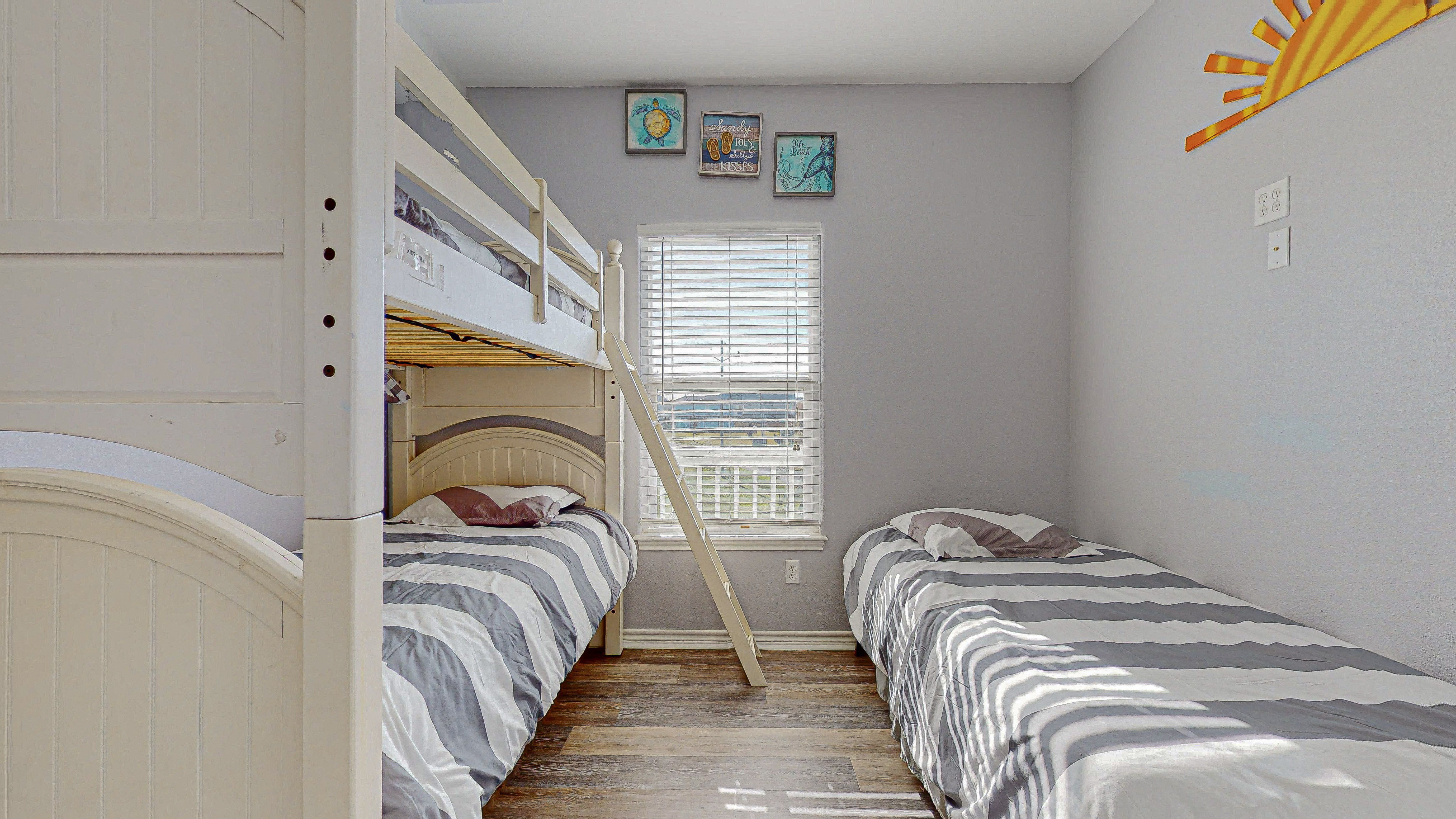 Beacon on the Beach | Photo 8