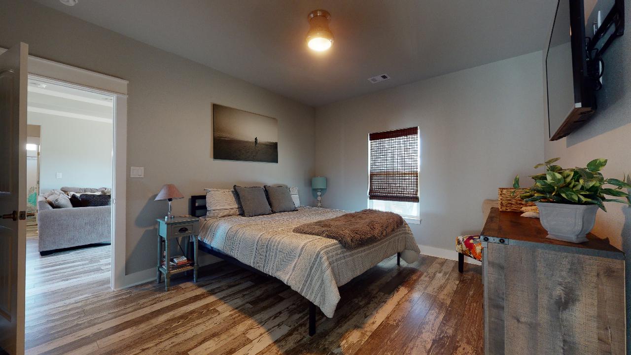 Byrd's Nest | Photo 8