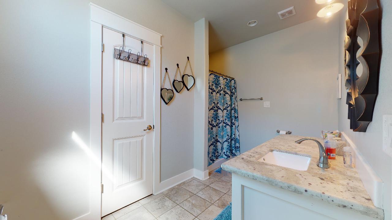 Byrd's Nest | Photo 9