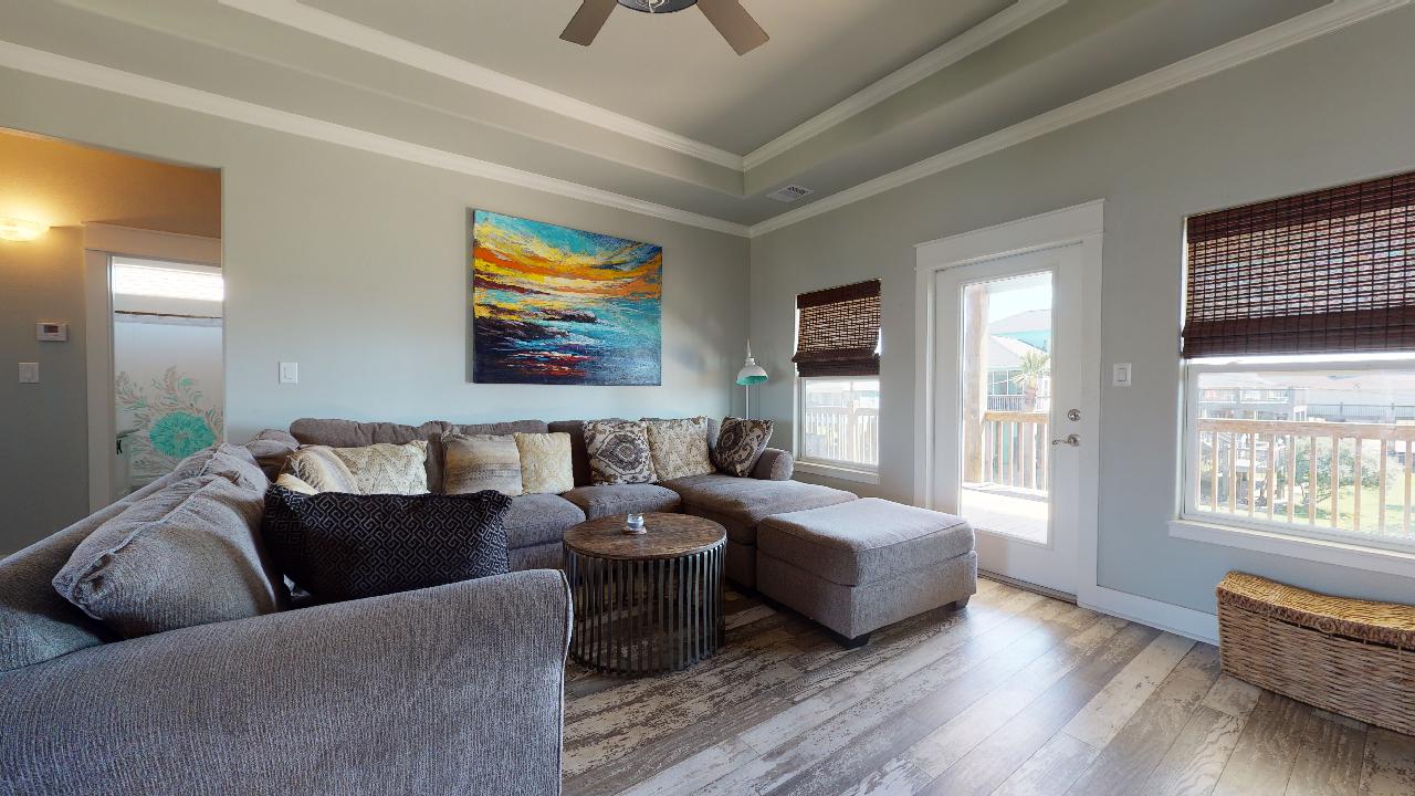 Byrd's Nest | Photo 6