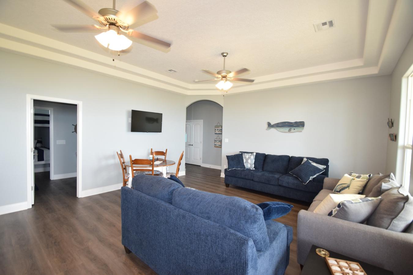 The Pesky Pelican | Photo 4