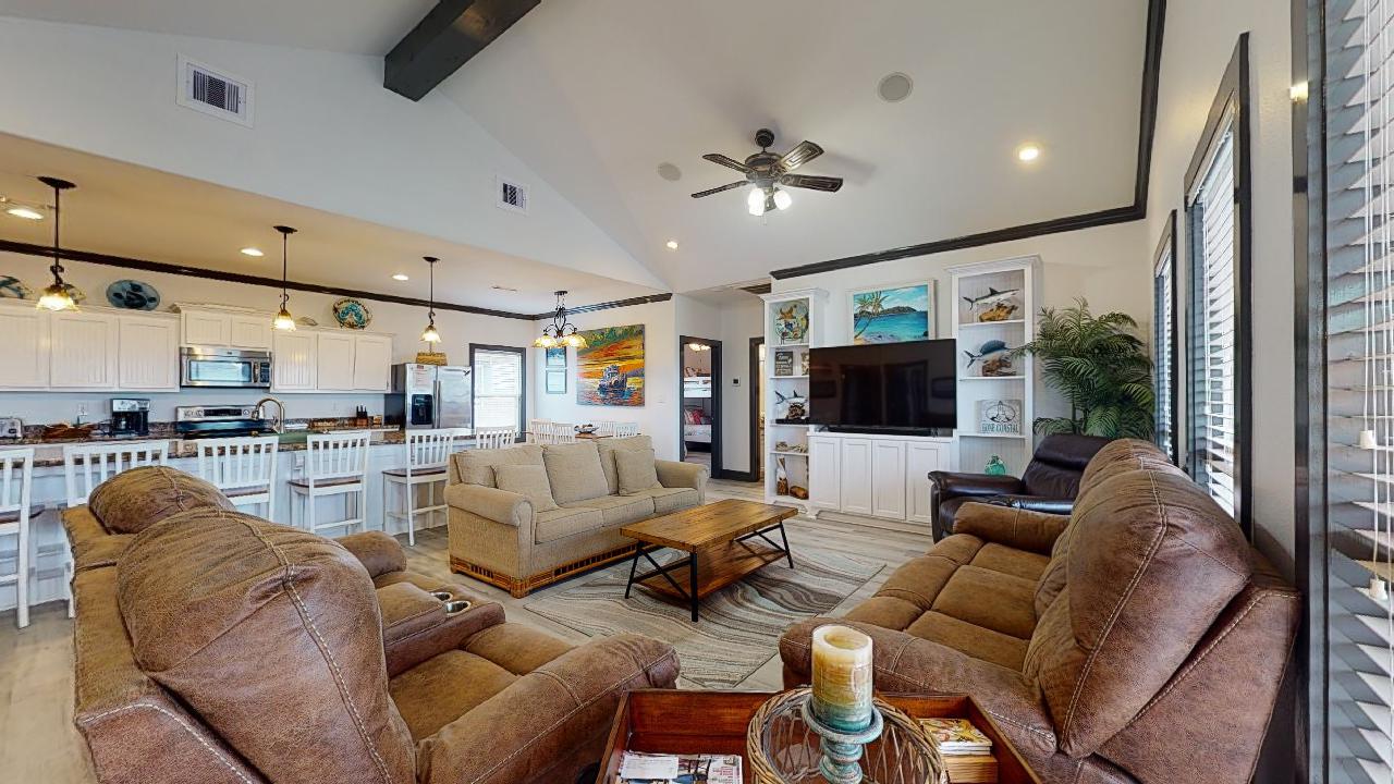 Gone Coastal | Photo 5