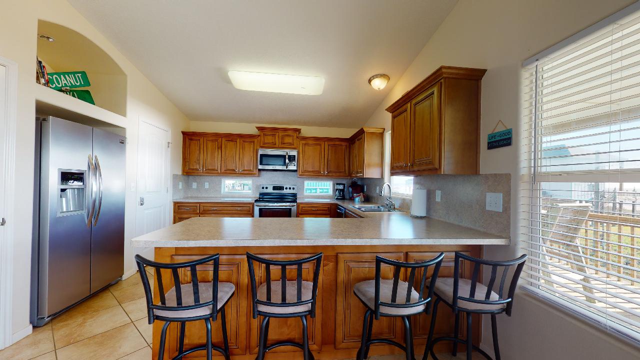 3 Tiki Time | Photo 14