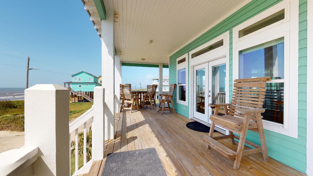 Salty Waves | Photo 23