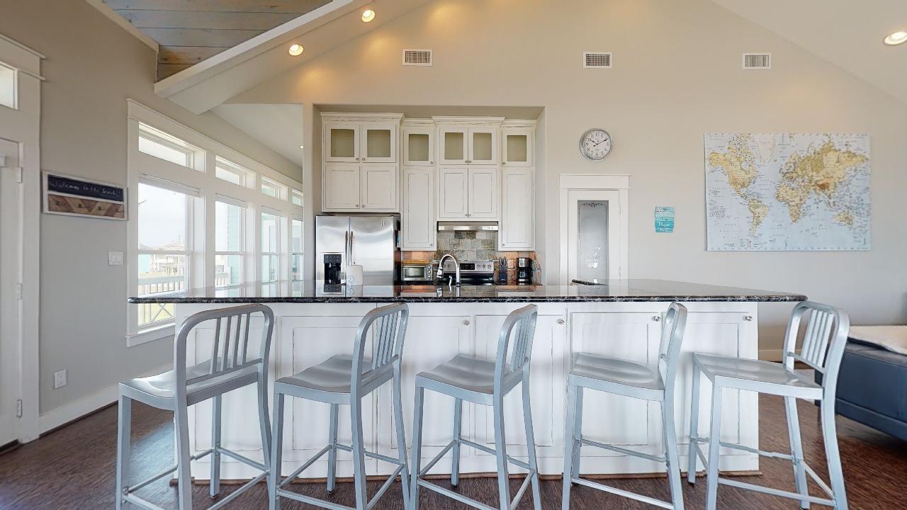 Salty Waves | Photo 7