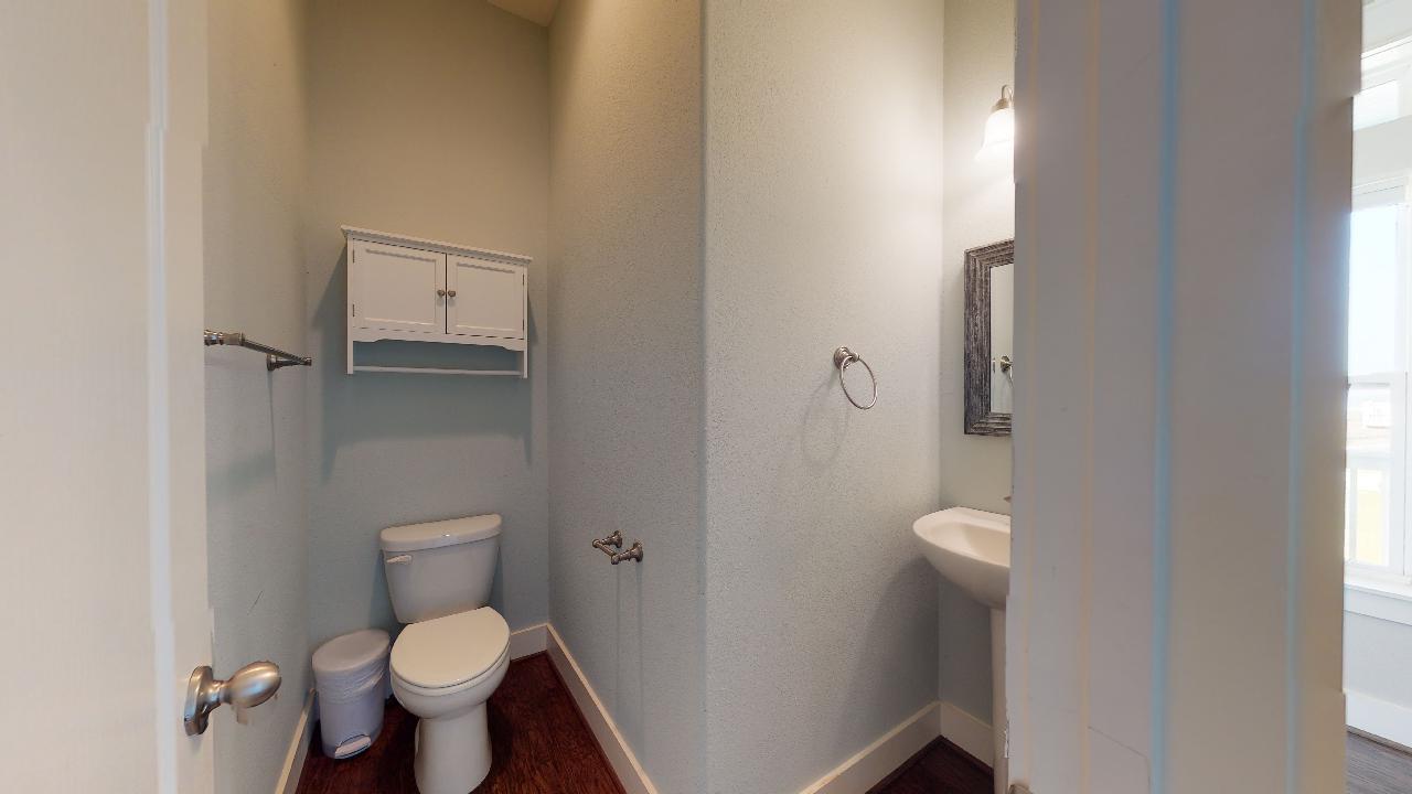 Salty Waves | Photo 16