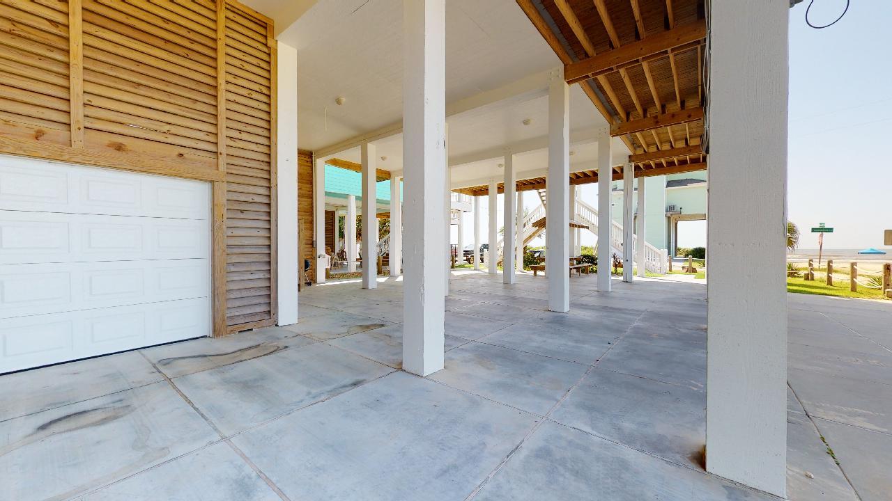 Salty Waves | Photo 26