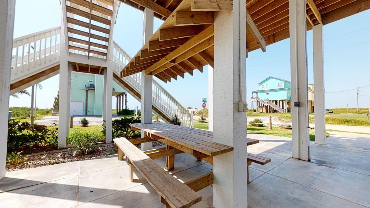 Salty Waves | Photo 25