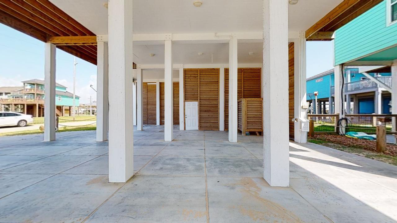 Salty Waves | Photo 27