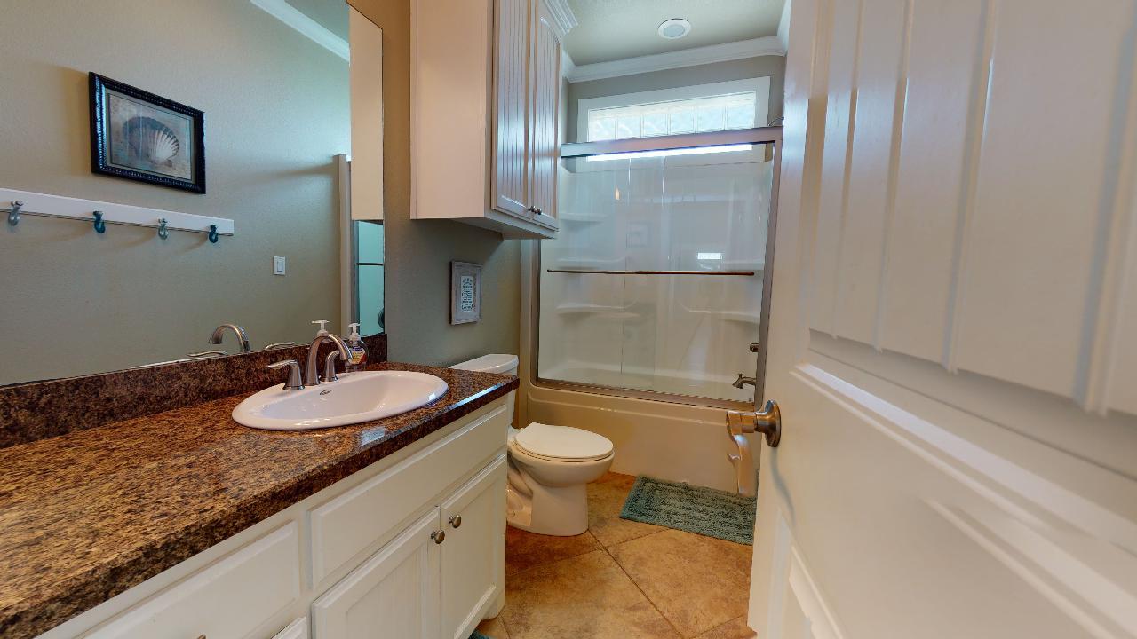 A Crystal Tide | Photo 13