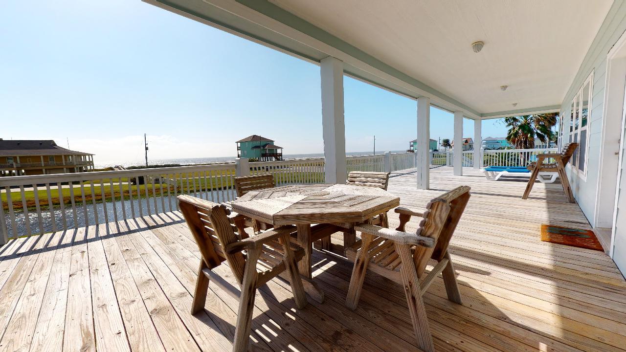 A Crystal Tide | Photo 4