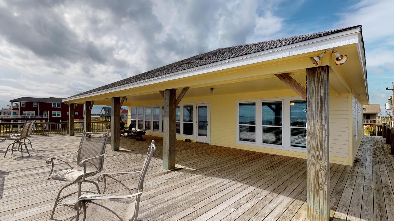 On the Rocks | Photo 1