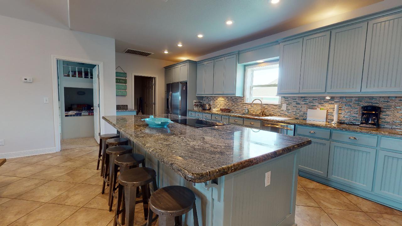 Bee Bee's Place | Photo 10