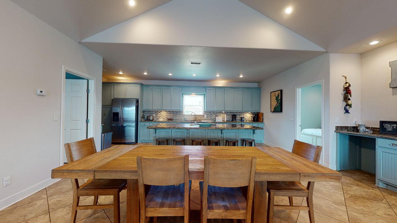 Bee Bee's Place | Photo 12