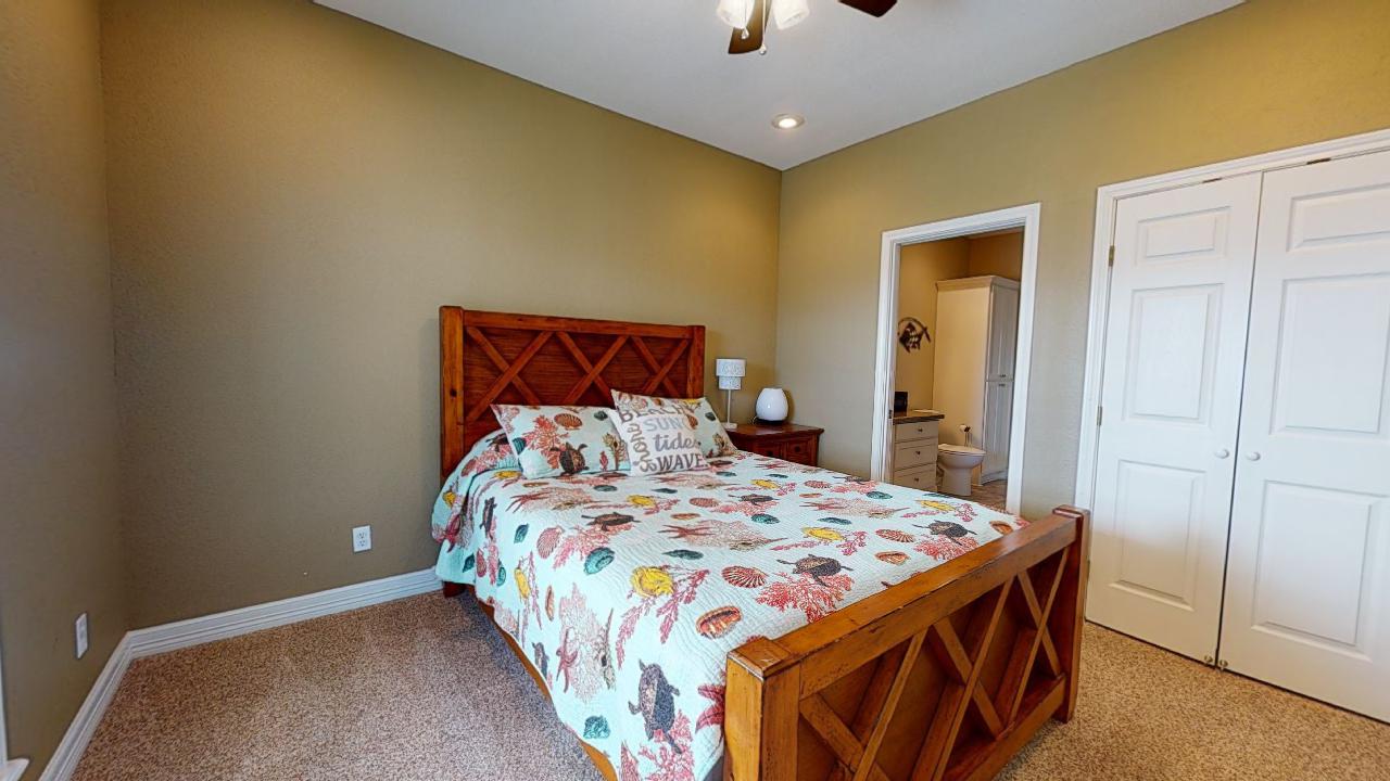 Bee Bee's Place | Photo 25