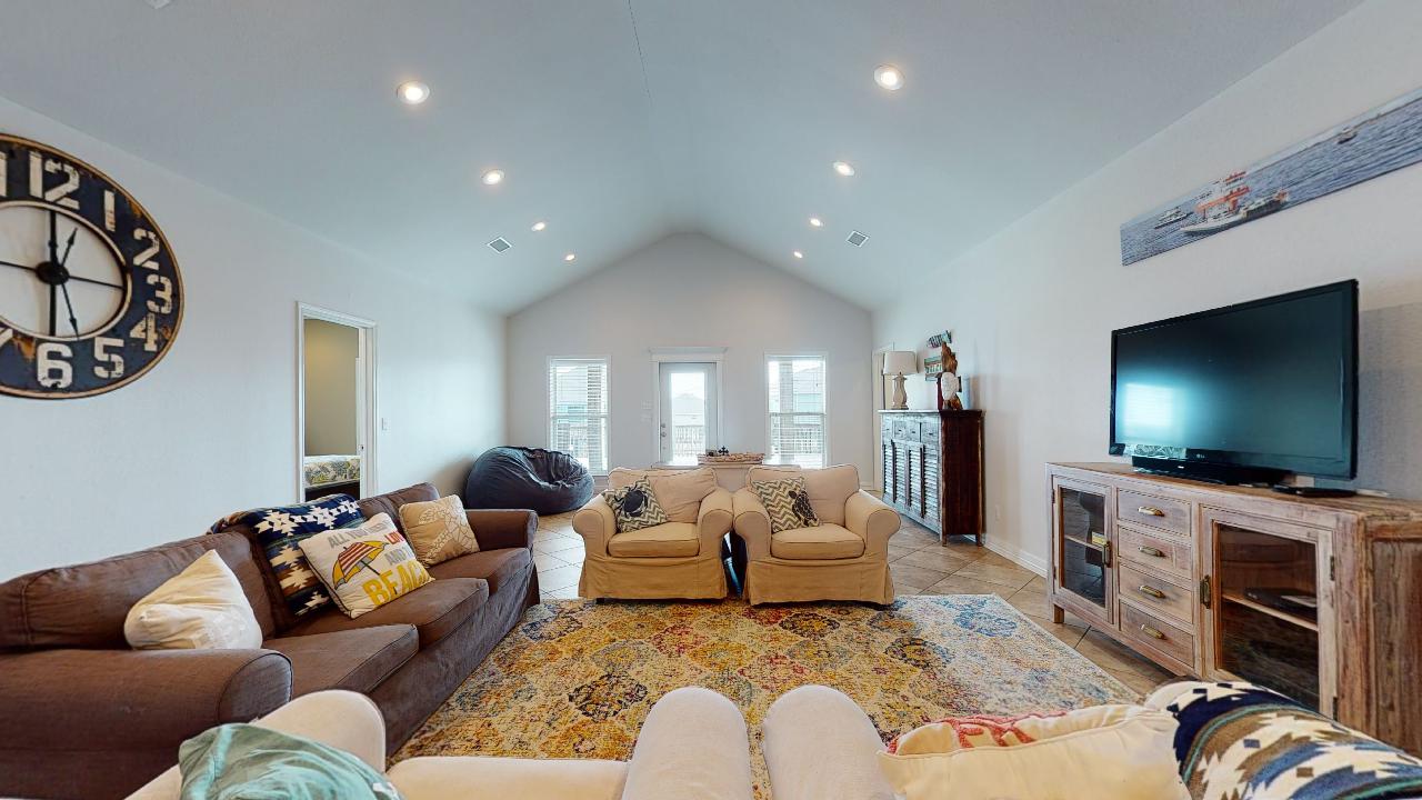 Bee Bee's Place | Photo 7