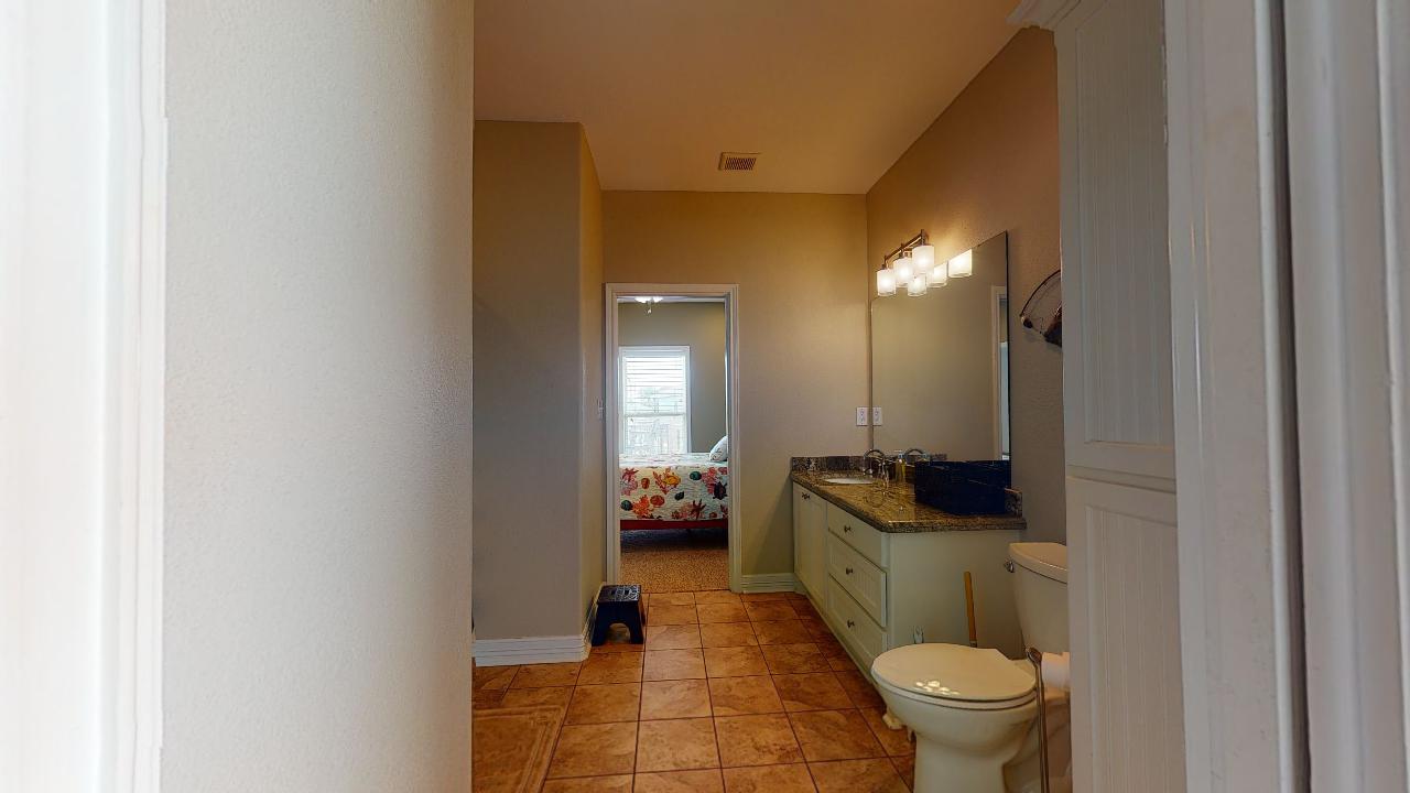 Bee Bee's Place | Photo 20