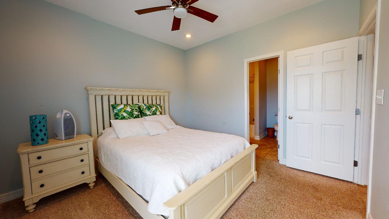 Bee Bee's Place | Photo 15