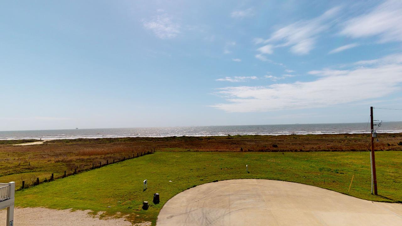 Blissful by the Sea | Photo 22