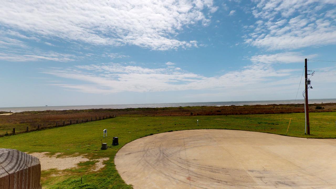 Blissful by the Sea | Photo 31