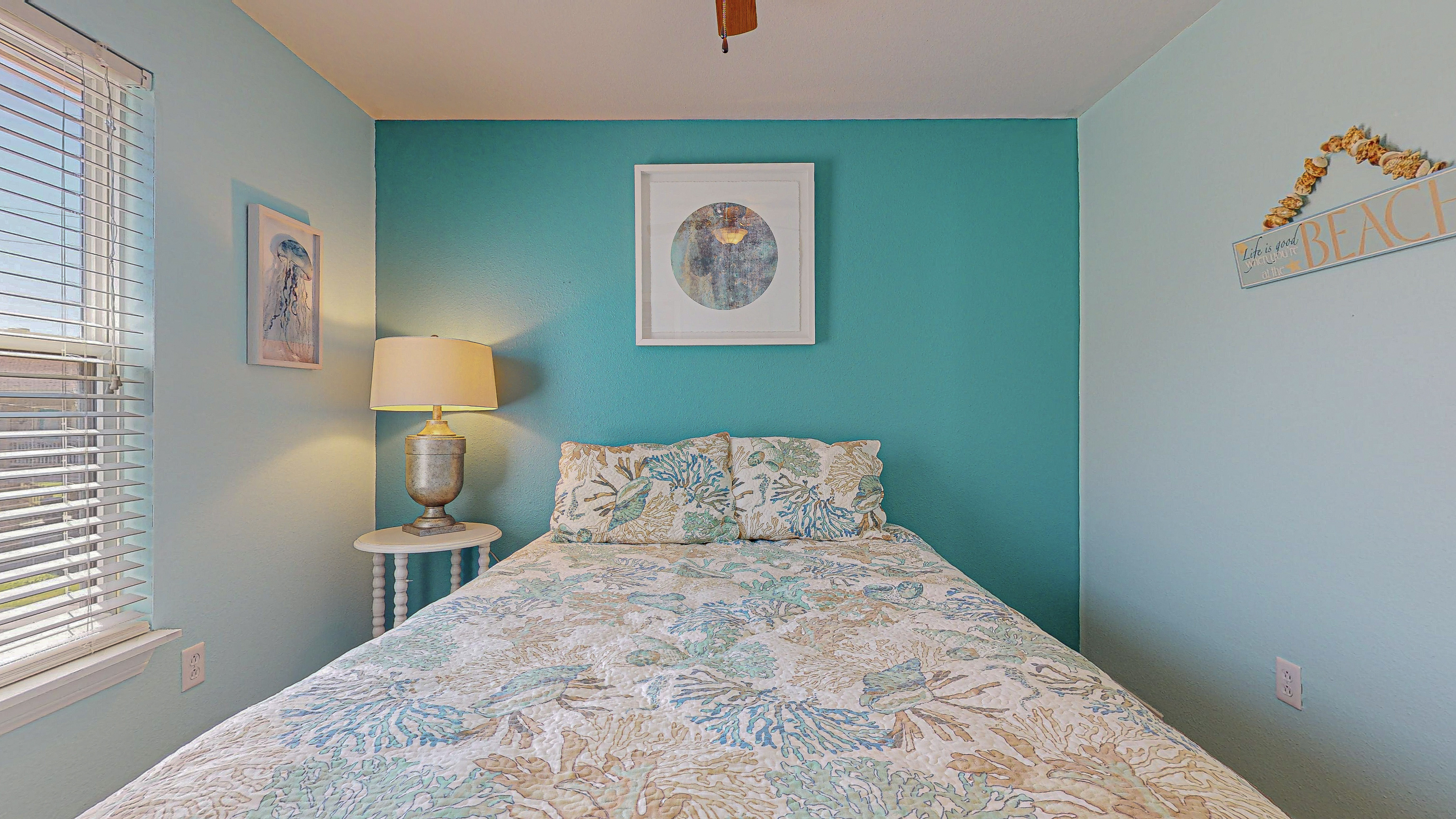 A Coral Crab | Photo 14